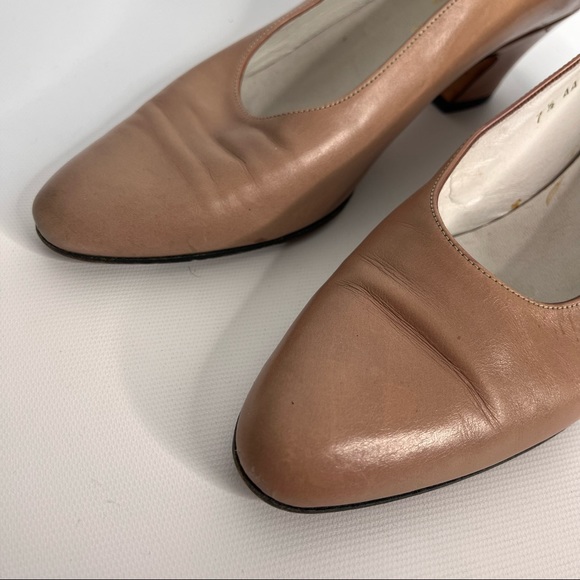 Robert Clergerie Nude Pink Pointed Slip On Heels Size 7.5 - Picture 4 of 12